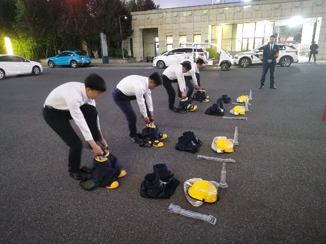 20211119-3消防安全月-安保处实战演练2.jpg