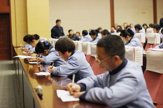 龙奥大厦物业服务年度业务技能考核全面完成